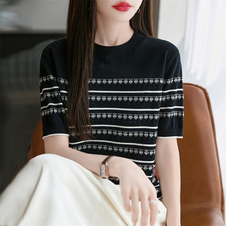 夏季时尚百搭圆领条纹精纺冰丝针织短袖女显瘦大码休闲宽松上衣女图片