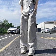 浅灰色