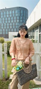 纯苎连衣裙小衫裤子裙子衬衣
时尚风
风淑女风休闲风图片