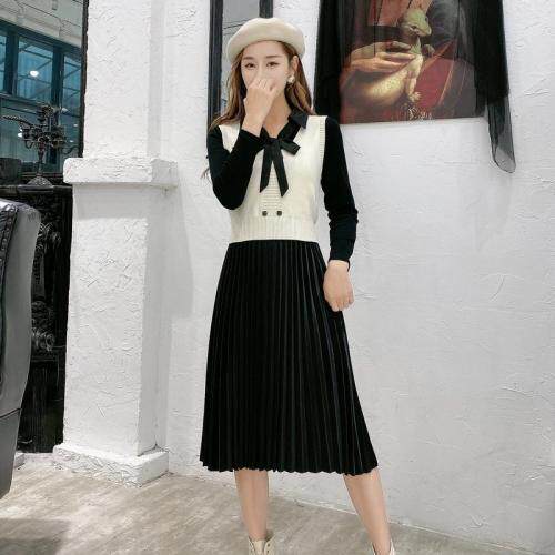 二件套裙，外面是毛线背心，版型超好，品质保证，女装背心吊带，纤佰魅力