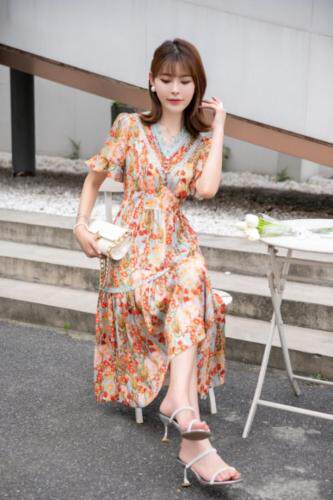 现货供应：雪纺真丝连衣裙M一3XL，女装连衣裙，拉思维加丝