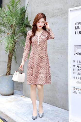 2021秋装新款连衣裙，小衫，半裙一系列隆重上市,女装连衣裙,忆妹儿