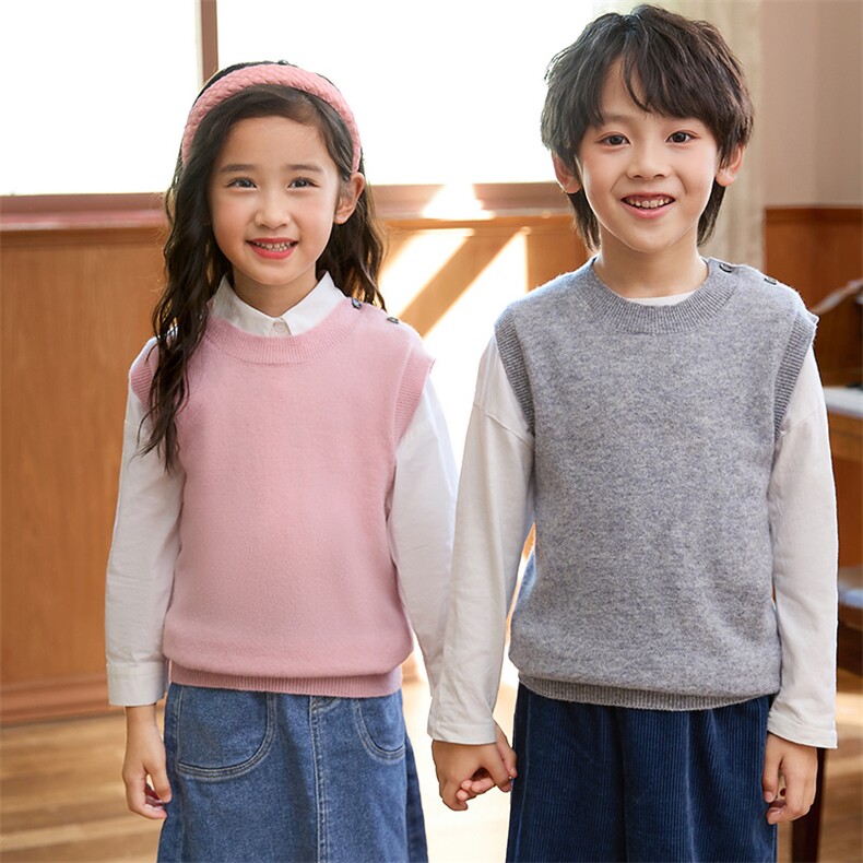 秋冬新款儿童羊毛马甲舒适百搭时尚圆领设计适合男女童穿着，童装马甲，伊绒腾羊绒