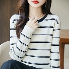 2025秋冬季气质条纹圆领长袖毛衣内搭女韩系时尚撞色针织打底上衣，女装卫衣/绒衫，长今羊
