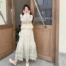 26春新款现-度假风拼接兰花针织开衫连衣裙套装2629-P200K328，女装套装/套裙，2B190