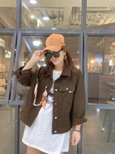 丝巾链条牛仔外套咖兰两色，其它，衣生缘