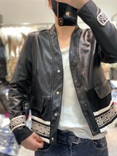 春季新款对称口袋帅气外套长袖皮衣，女装皮衣，L·H·X