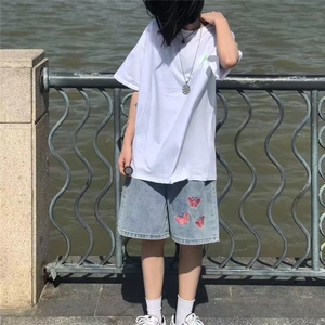 复古蝴蝶刺绣直筒牛仔短裤女夏季ins港风宽松韩版阔腿五分裤男女图片