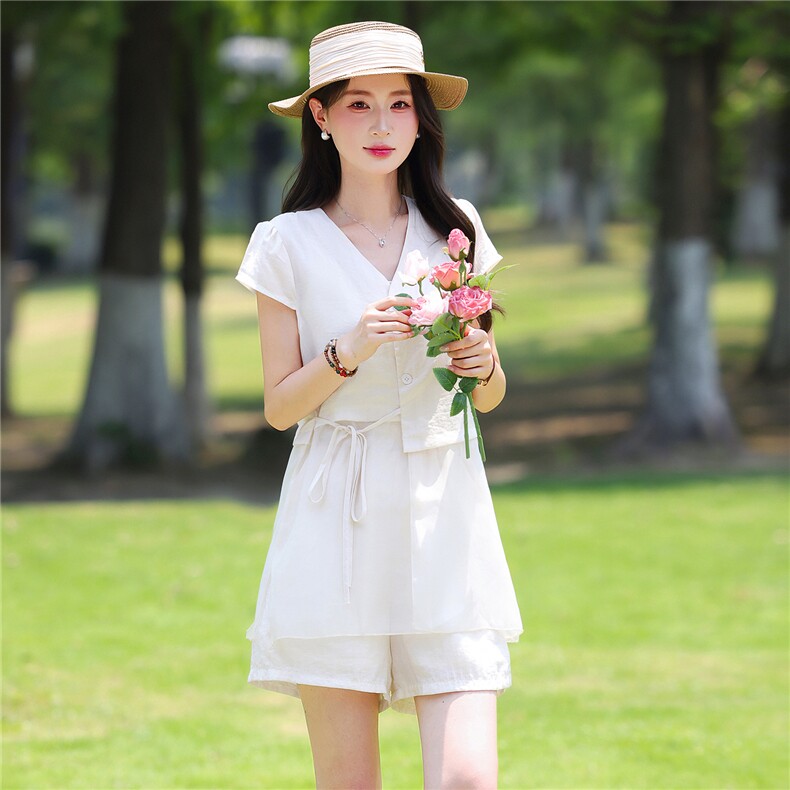现货夏季新款时尚套装女洋气小个子飘逸潮流上衣短裤两件套,女装套装/套裙,韩美纤衣