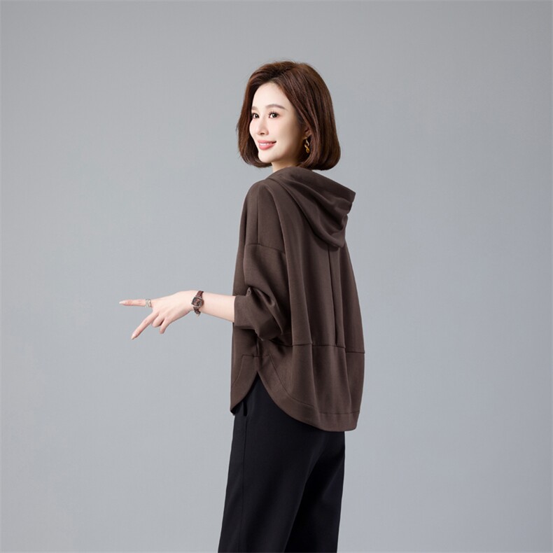 休闲女2025春装新款中年妈妈宽松大码减龄卫衣洋气运动,女装卫衣/绒衫,深水步