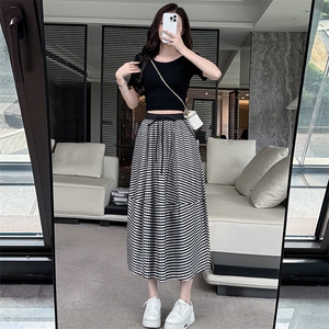 水衣源2719款半身裙女夏季新款A字版显瘦伞裙格纹气质半裙图片