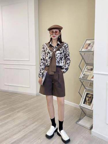 披肩花色小衫，其它，与慧辛