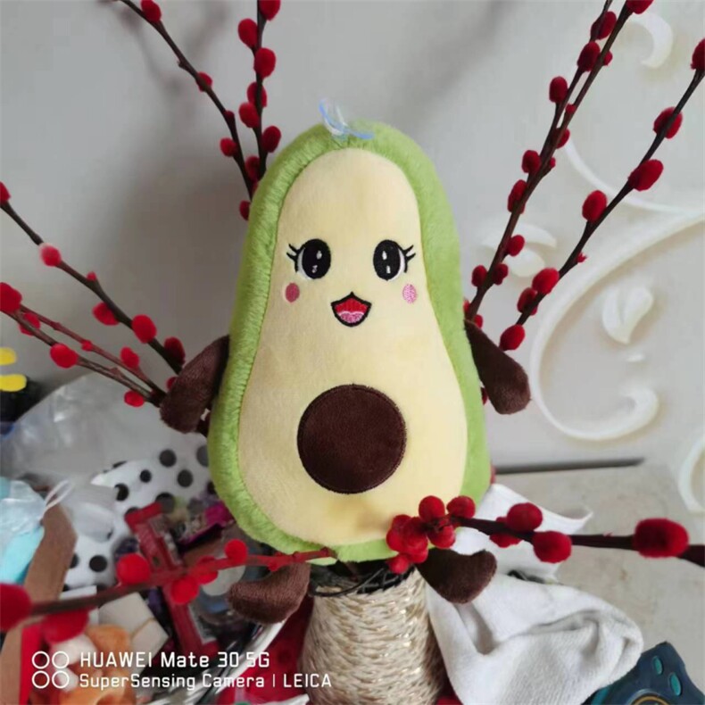 牛油果抱枕B款，孙闯毛绒玩具