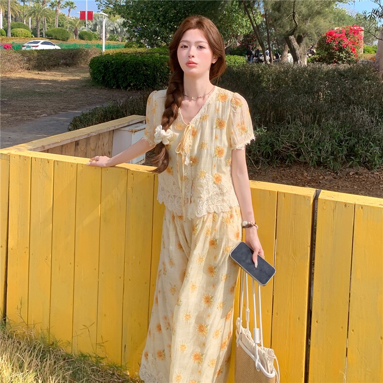 法式蕾丝拼接绣花套装女2026夏新款时尚洋气少女感V领上衣阔腿裤,女装套装/套裙,衣秀之家
