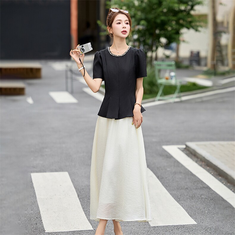 2025夏新款韩版高级感时尚钉珠圆领收腰上衣显瘦半身裙两件套女,女装套装/套裙,布芭啦