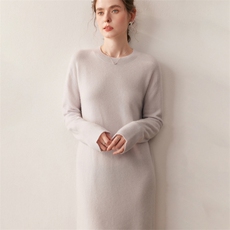 时尚气质宽松长款山羊绒衫2025秋冬新款女百搭圆领打底针织毛衣裙，女装连衣裙，朵沐纯羊绒