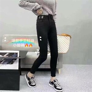 珍珠小脚裤图片