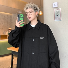 黑色