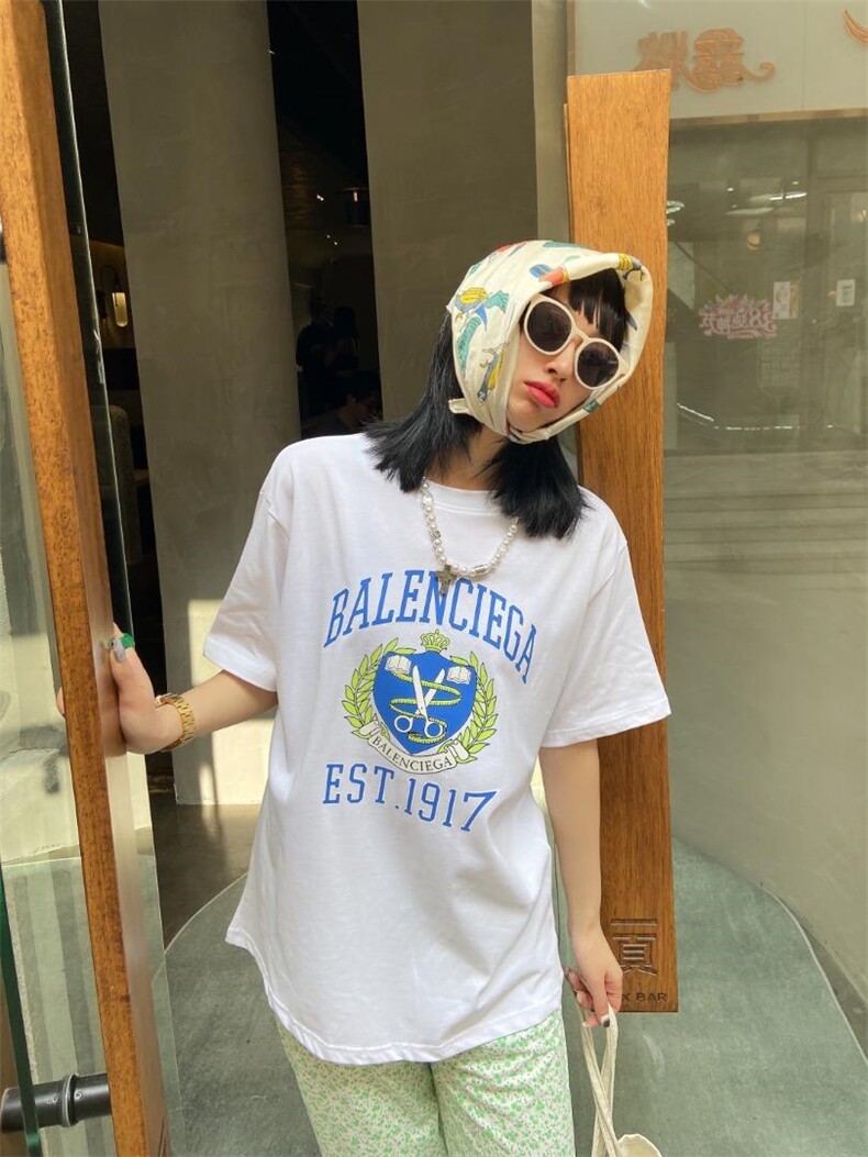 跑量T恤，女装T恤，赫她娜