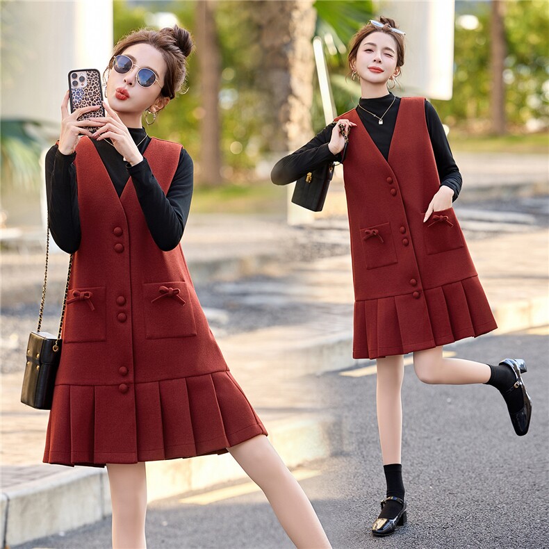 2026年春新款穿搭一整套气质修身打底衫高级感马甲连衣裙两件套装，女装套装/套裙，冬木谷雨