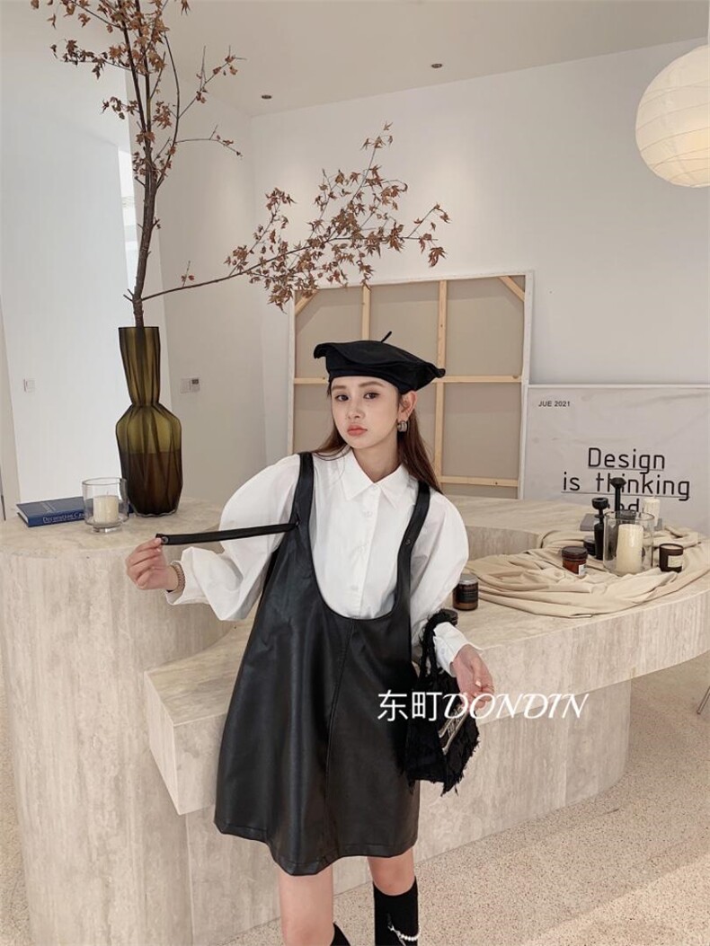 现货立体荷叶袖衬衫?百搭U领pu皮吊带裙，女装衬衫，东町