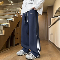 藏青色
