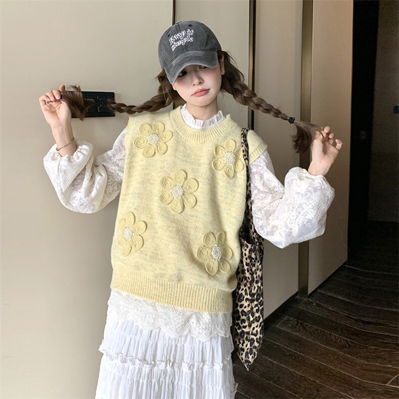 韩系时尚减龄两件套女2025初春新款黄色花朵针织马甲蕾丝内搭套装,女装马甲,维壹
