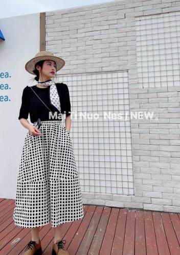 新款半裙，女装半身裙，麦缇诺