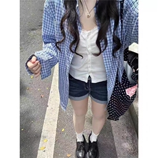蓝色