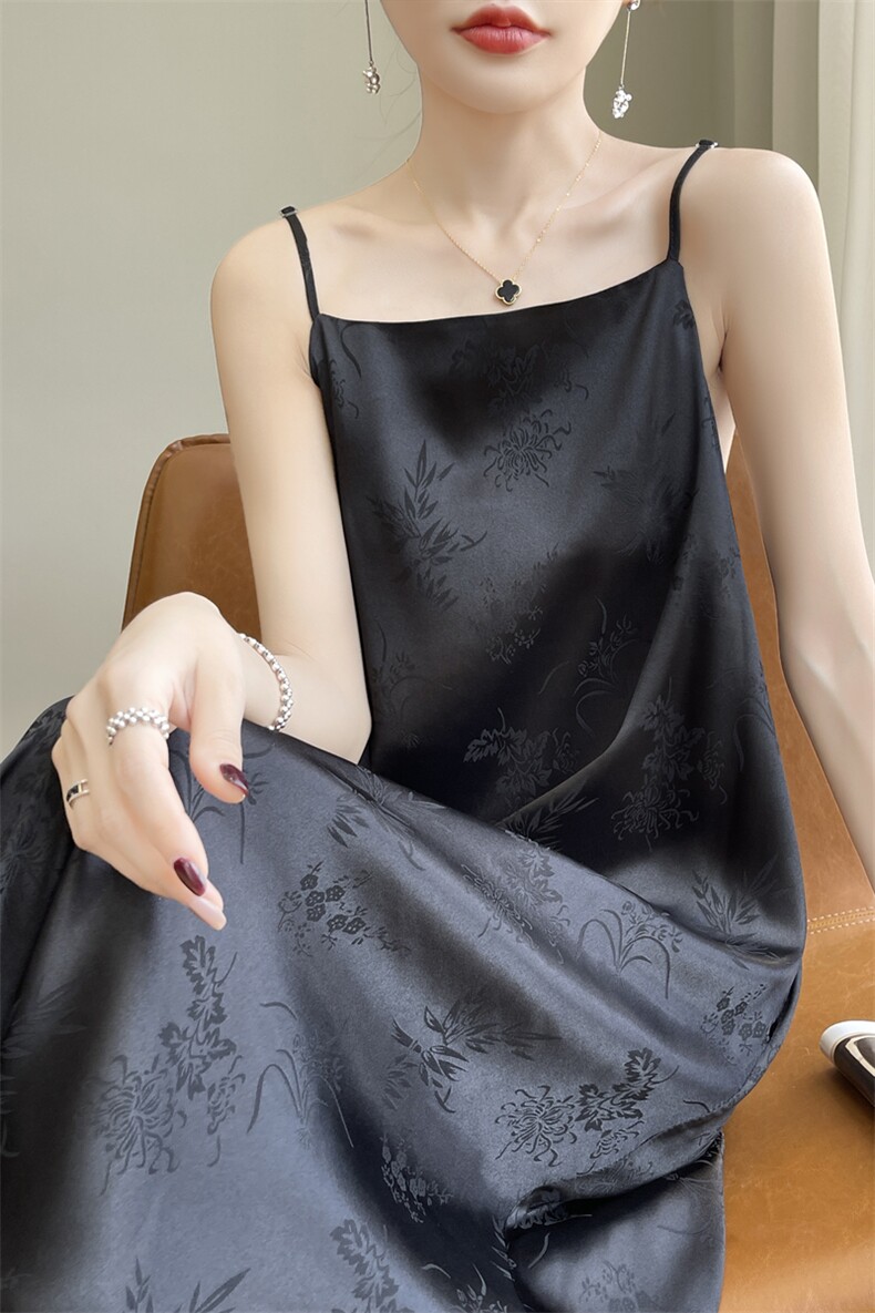 重磅真丝缎面吊带连衣裙女夏高级感醋酸高端提花显瘦气质百搭长裙,女装连衣裙,圣丽羊绒