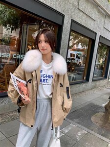 2021冬季新款派克服女海军领短款可拆卸兔毛内胆狐狸毛领外套图片