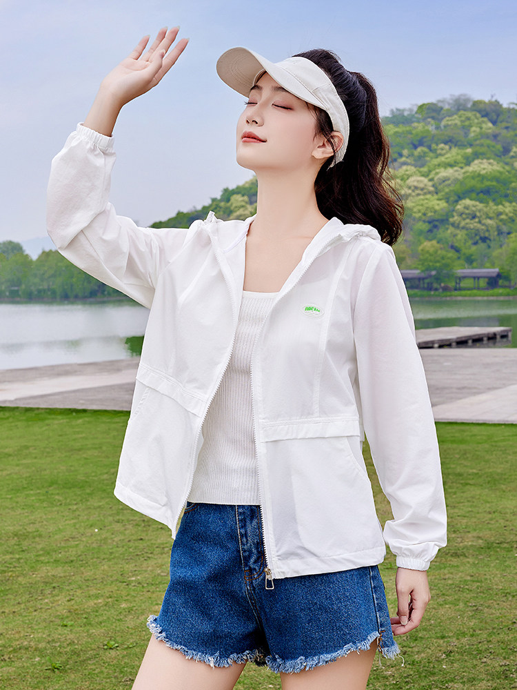 宽松显瘦防晒衣女2025夏季新款时尚透气防晒衫薄外套,女装防晒衣,以桐