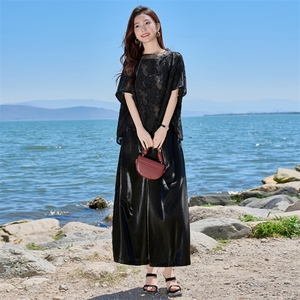 时尚套装女2025夏季新款宽松显瘦洋气复古提花短袖阔腿裤子两件套图片