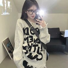 浅灰色