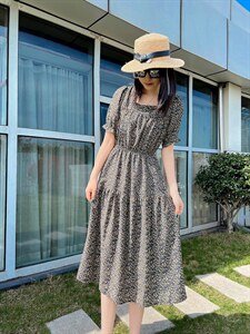 2022夏季新款韩版碎花连衣裙图片