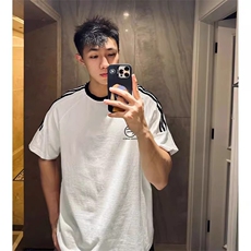 白色