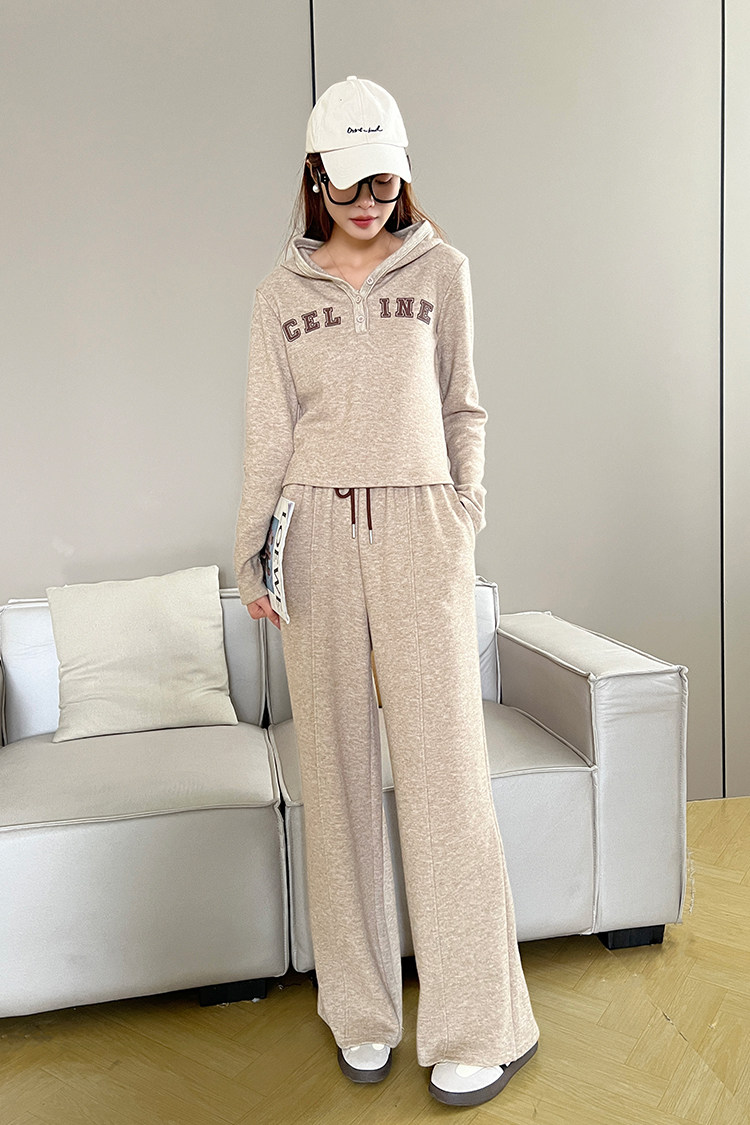 慵懒风运动休闲卫衣套装女春秋2025新款洋气时髦减龄阔腿裤两件套,女装套装/套裙,沫晗依美