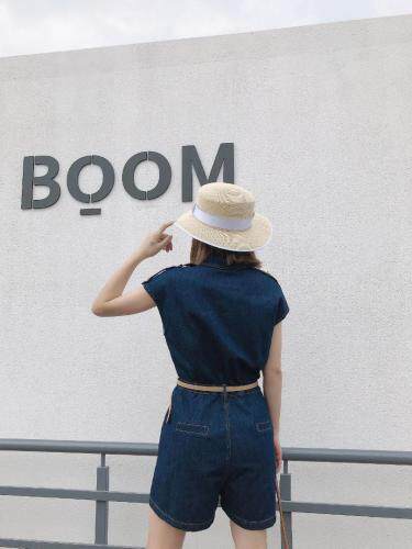 夏季新款牛仔连体短裤，女装，泡泡糖