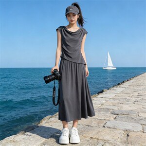 韩系深灰色时尚套装裙女夏季新款褶皱设计短袖上衣半身长裙两件套图片
