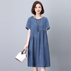 时尚显瘦牛仔连衣裙女夏季新款宽松大码短袖裙子，女装连衣裙，悦见她