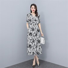 连衣裙女2022夏新款法式V领显瘦薄款雪纺长裙，女装连衣裙，雅佳俏