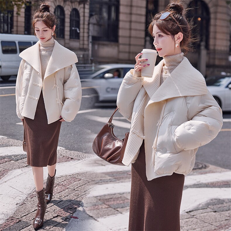 现货BAO织拼接大翻领羽绒服女2023冬季新款盘扣95白鸭绒外套,女装羽绒服,仟媚宠