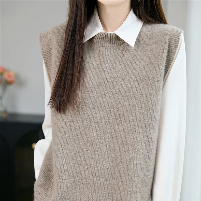 2025百搭时尚简约元宝开叉圆领马甲针织衫，女装针织衫/毛衣，越洋羊