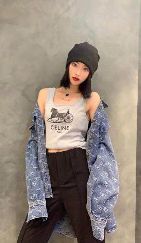 主营欧货高端正品女装，春款新款有，休闲时尚、气质、，女装，Mido 7+