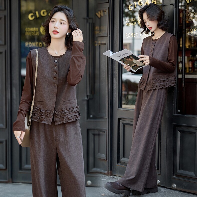2025年秋季新款时尚气质木耳边马甲三件套，女装套装/套裙，慕依路