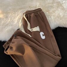 咖啡色