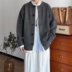 深灰色