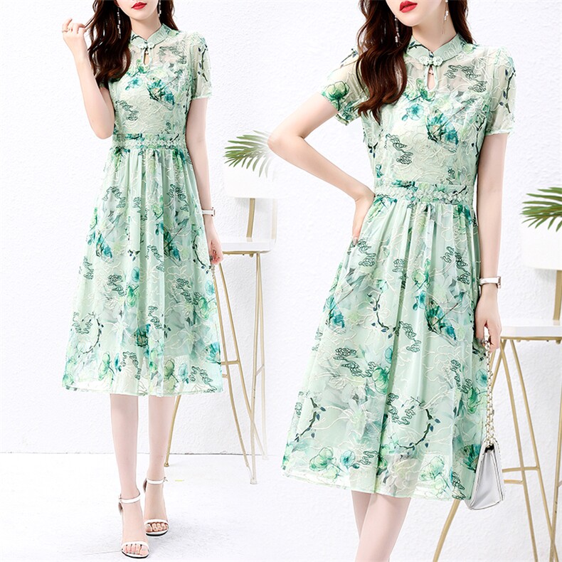 2024夏季新款简约优雅气质复古立领设计时尚修身显瘦连衣裙，女装连衣裙，伊航服饰