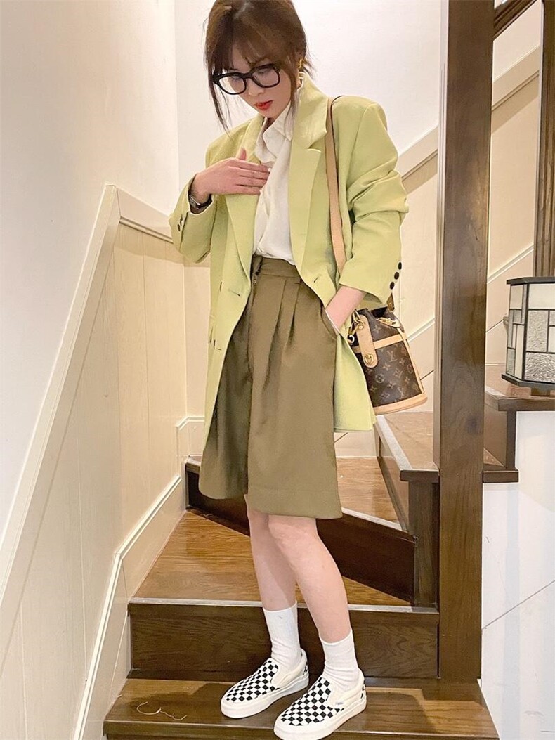 现货春款定制颜色经典双排扣西装，女装西装，单井 Single Well