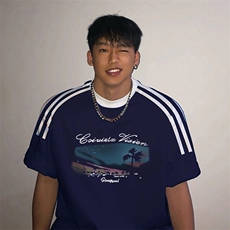 藏青色